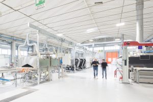 Comunicação interna que engaja: a experiência da Smalticeram com a SuaTV